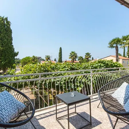Casa Flora 3-Minutes' Walk From The Beach Novigrad (Istria) Exterior photo